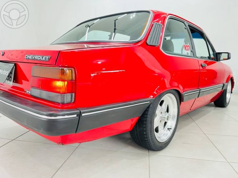 CHEVROLET - CHEVETTE 1.6 L 8V 2P MANUAL - 1991/1991 - VERMELHA - R$ 75.900,00