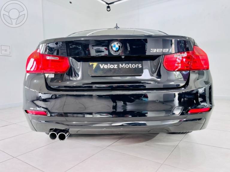 BMW - 328I 2.0 SPORT GP 16V ACTIVEFLEX 4P AUTOMÁTICO - 2013/2013 - PRETA - R$ 112.900,00