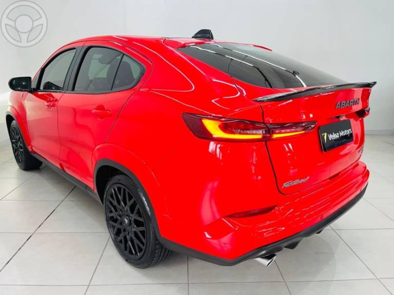 FIAT - FASTBACK 1.3 ABARTH 270 TURBO FLEX 4P AUTOMÁTICO - 2024/2024 - VERMELHA - R$ 144.990,00