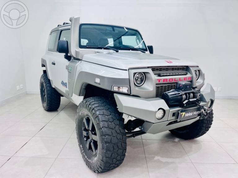 TROLLER - T4 3.2 XLT 4X4 20V TURBO INTERCOOLER DIESEL 2P MANUAL - 2014/2015 - PRATA - R$ 178.900,00