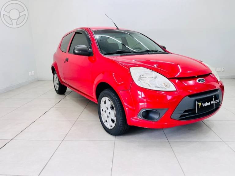 FORD - KA 1.0 MPI 8V FLEX 2P MANUAL - 2012/2013 - VERMELHA - R$ 26.500,00