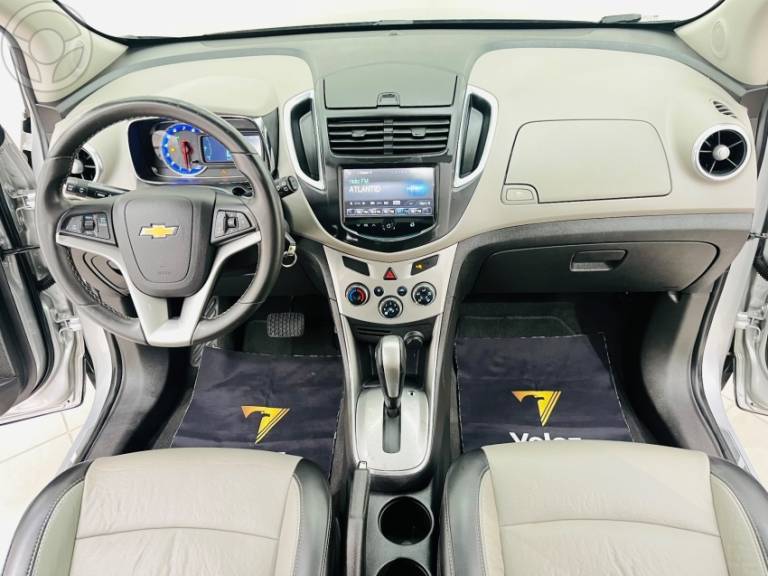 CHEVROLET - TRACKER 1.8 MPFI LTZ 4X2 16V FLEX 4P AUTOMÁTICO - 2015/2015 - PRATA - R$ 69.990,00