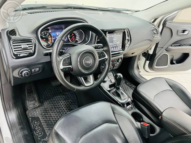 JEEP - COMPASS 2.0 16V DIESEL LIMITED 4X4 AUTOMÁTICO - 2020/2021 - BRANCA - R$ 124.900,00