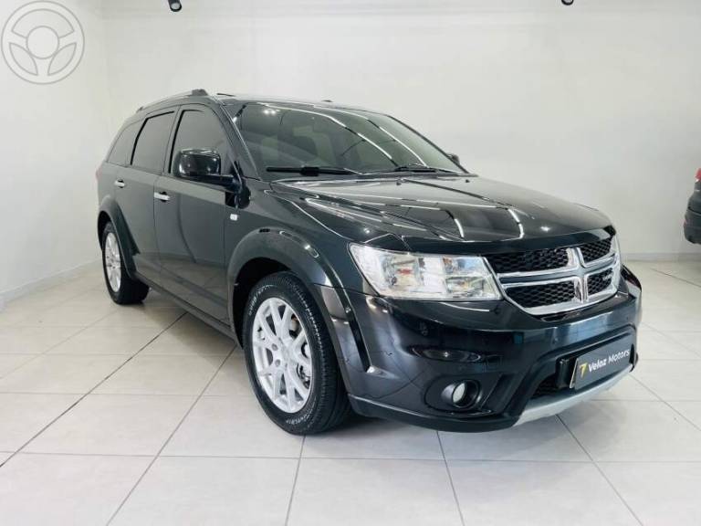 DODGE - JOURNEY 3.6 RT V6 4P AUTOMÁTICO - 2011/2012 - PRETA - R$ 59.990,00