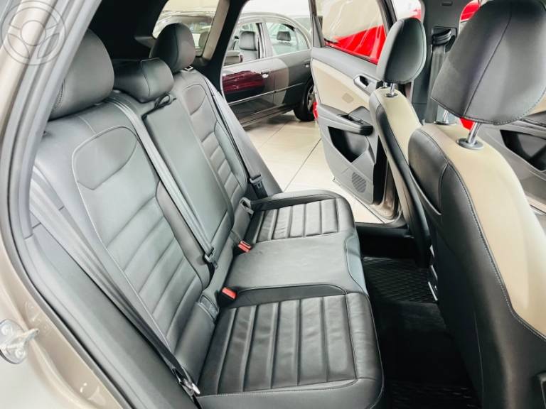 VOLKSWAGEN - TAOS 1.4 16V LAUNCHING TSI FLEX 4P AUTOMÁTICO - 2021/2022 - BEGE - R$ 153.000,00