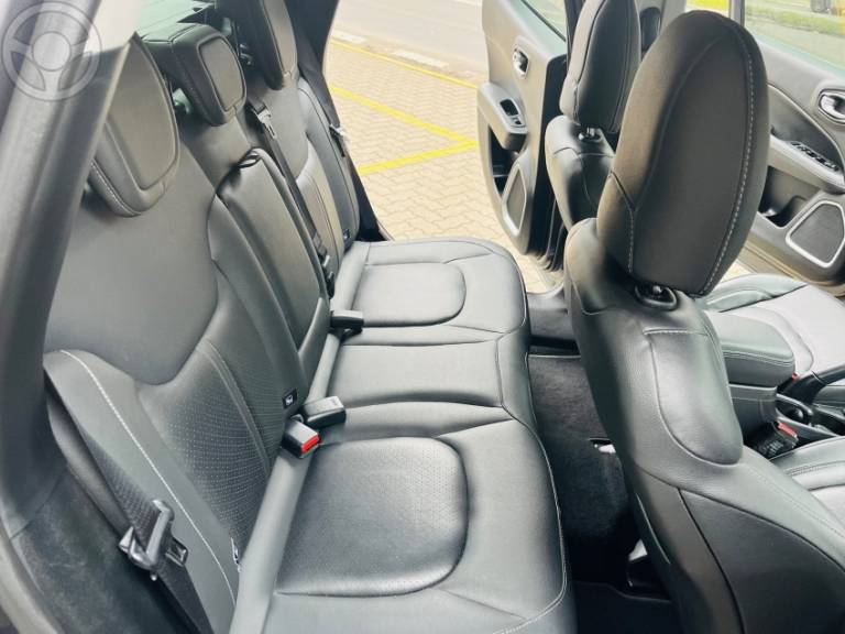 FIAT - TORO 2.0 16V TURBO DIESEL VOLCANO 4WD AUTOMÁTICO - 2021/2022 - CINZA - R$ 134.500,00