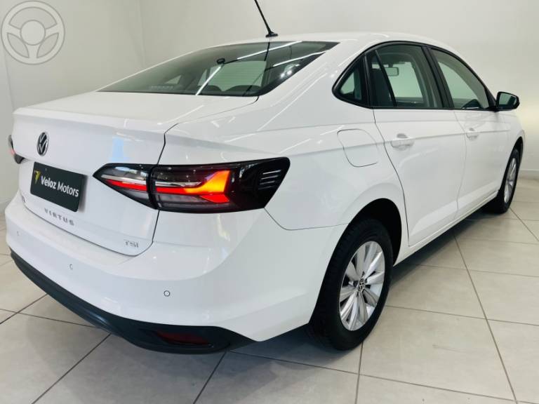 VOLKSWAGEN - VIRTUS 1.0 TSI SENSE 4P MANUAL - 2023/2024 - BRANCA - R$ 94.990,00