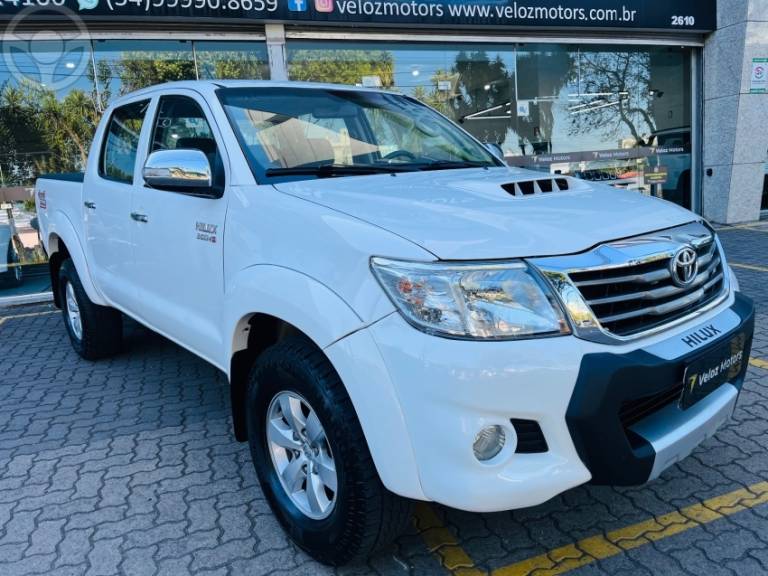 TOYOTA - HILUX 3.0 SRV TOP 4X4 CD 16V TURBO INTERCOOLER DIESEL 4P AUTOMÁTICO - 2013/2013 - BRANCA - R$ 134.990,00