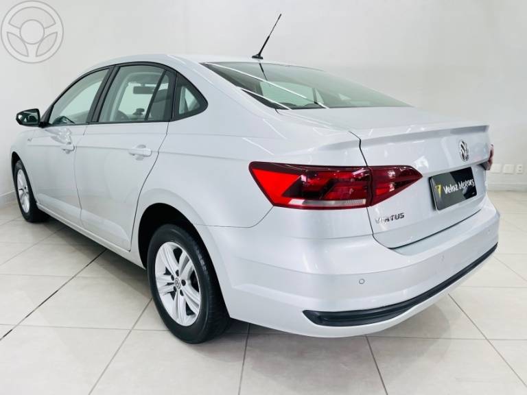 VOLKSWAGEN - VIRTUS 1.6 MSI TOTAL FLEX MANUAL - 2018/2018 - PRATA - R$ 67.500,00