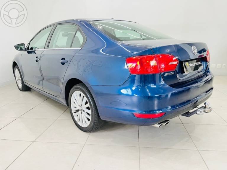 VOLKSWAGEN - JETTA 2.0 TSI HIGHLINE 200CV 4P TIPTRONIC - 2012/2013 - AZUL - R$ 70.900,00