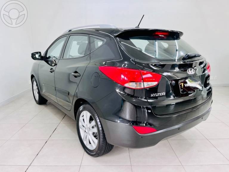 HYUNDAI - IX35 2.0 MPFI GLS 4X2 16V 4P AUTOMÁTICO - 2010/2011 - PRETA - R$ 62.900,00