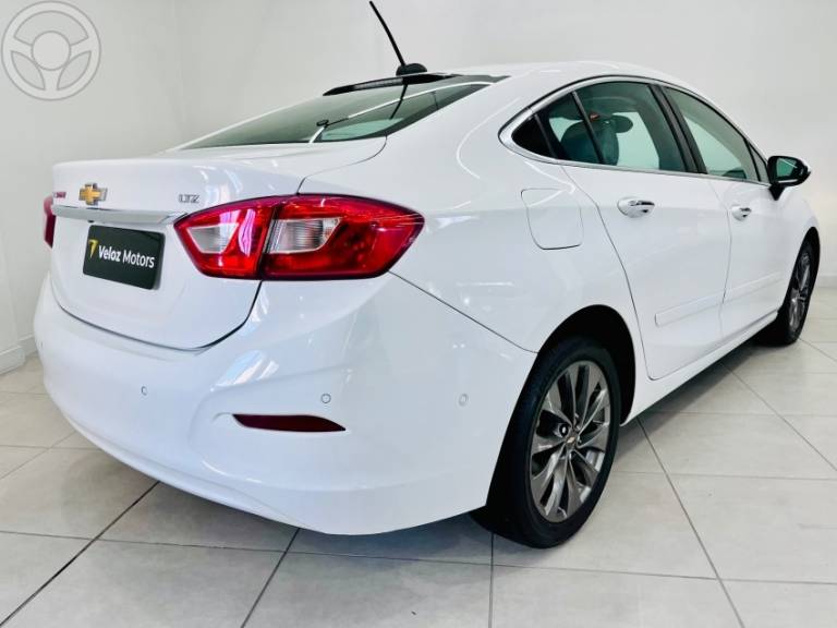 CHEVROLET - CRUZE 1.4 TURBO LTZ 16V FLEX 4P AUTOMÁTICO - 2017/2018 - BRANCA - R$ 97.500,00