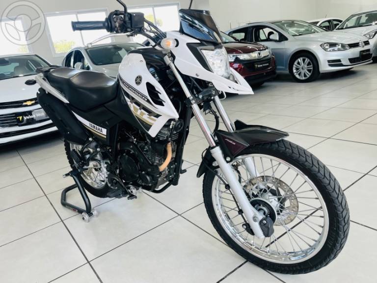 YAMAHA - XTZ CROSSER 150 E - 2021/2022 - BRANCA - R$ 16.900,00