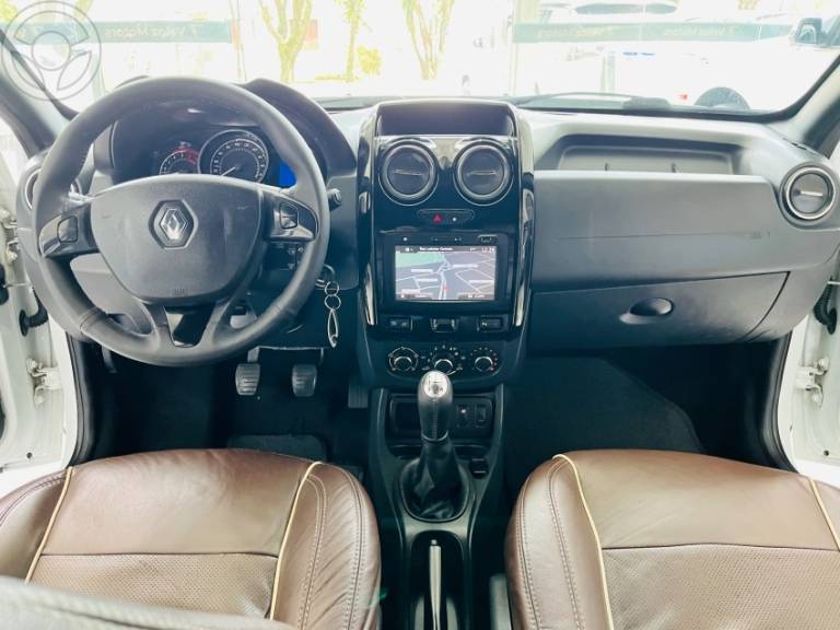 RENAULT - DUSTER OROCH 1.6 16V FLEX DYNAMIQUE 4P MANUAL - 2018/2019 - BRANCA - R$ 72.900,00