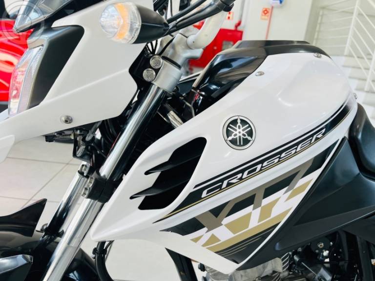 YAMAHA - XTZ CROSSER 150 E - 2021/2022 - BRANCA - R$ 16.900,00