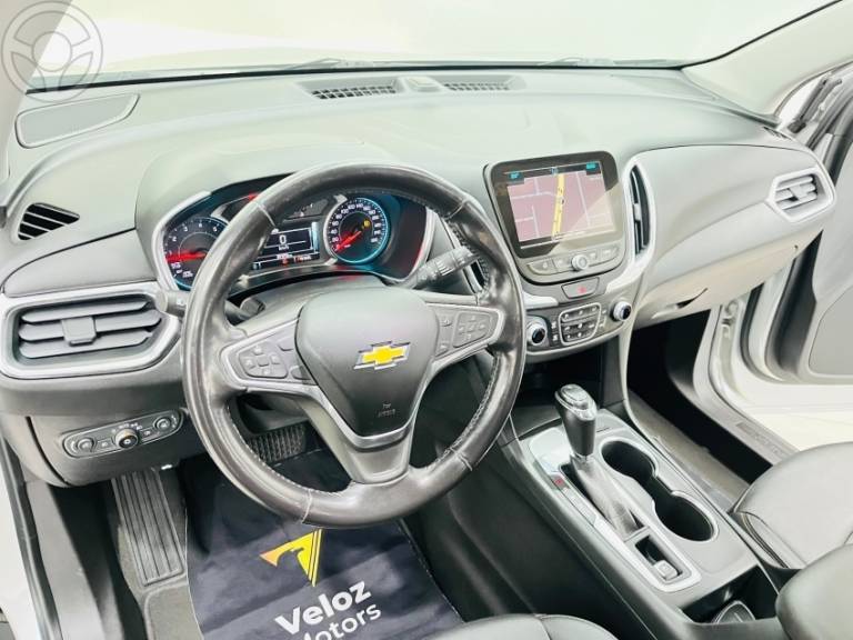 CHEVROLET - EQUINOX 2.0 16V TURBO LT AUTOMÁTICO - 2018/2018 - PRATA - R$ 109.900,00