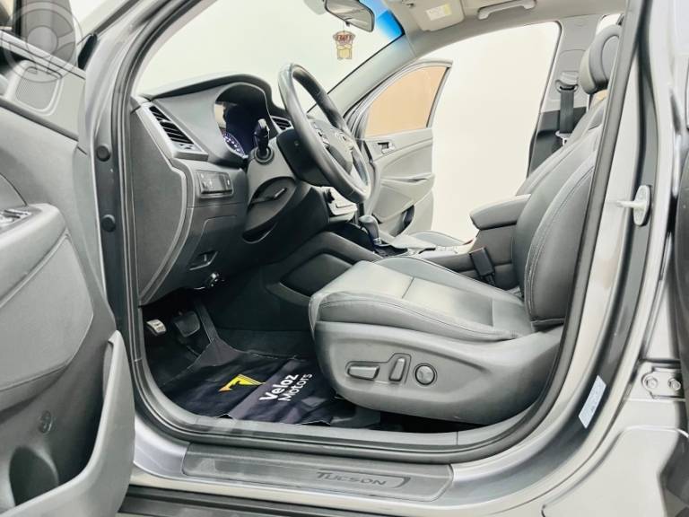 HYUNDAI - TUCSON 1.6 16V T-GDI GLS ECOSHIFT - 2018/2019 - CINZA - R$ 112.900,00