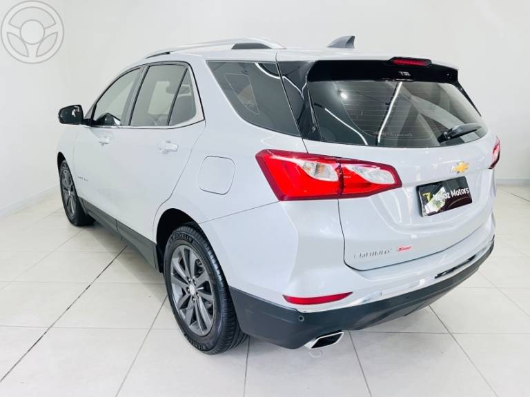CHEVROLET - EQUINOX 2.0 16V TURBO LT AUTOMÁTICO - 2018/2018 - PRATA - R$ 109.900,00