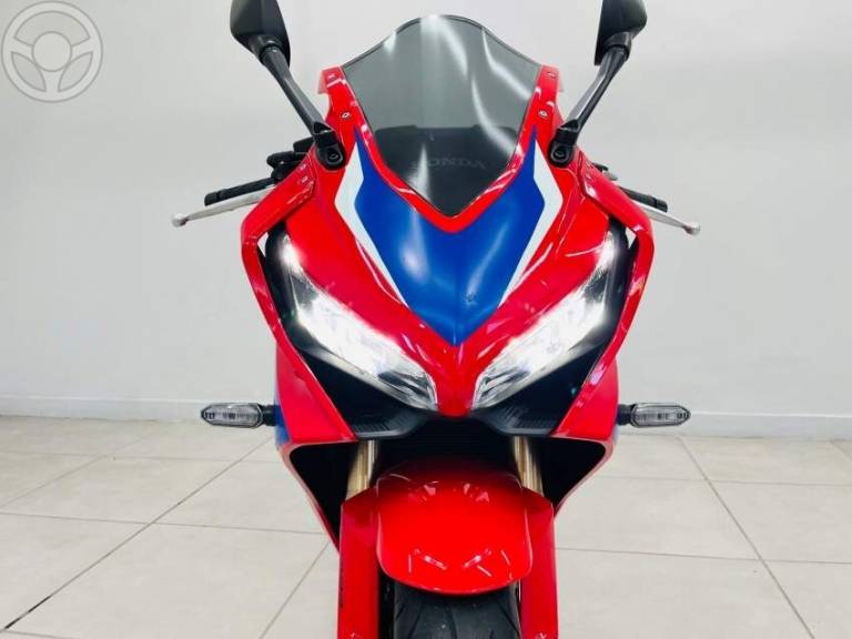 HONDA - CBR 650R - 2022/2022 - VERMELHA - R$ 55.900,00