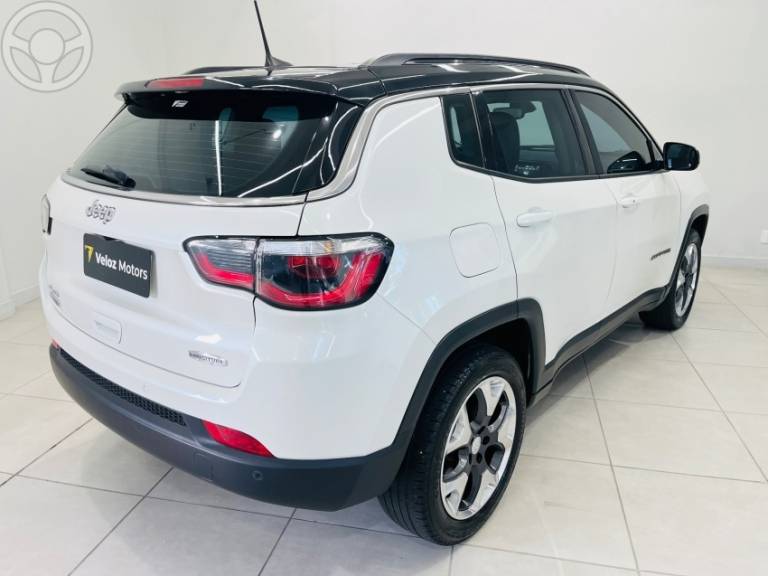 JEEP - COMPASS 2.0 16V DIESEL LONGITUDE 4X4 AUTOMÁTICO - 2018/2019 - BRANCA - R$ 127.900,00