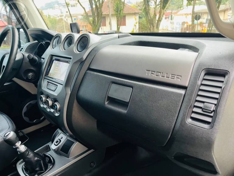 TROLLER - T4 3.2 XLT 4X4 20V TURBO INTERCOOLER DIESEL 2P MANUAL - 2016/2016 - BRANCA - R$ 169.900,00