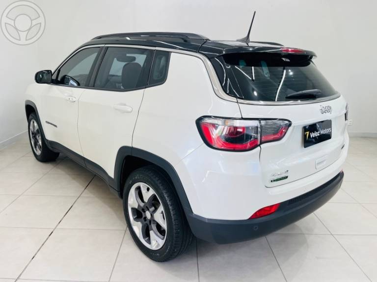 JEEP - COMPASS 2.0 16V DIESEL LONGITUDE 4X4 AUTOMÁTICO - 2018/2019 - BRANCA - R$ 127.900,00