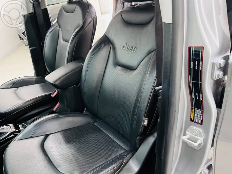 JEEP - COMPASS 2.0 16V DIESEL LIMITED 4X4 AUTOMÁTICO - 2020/2020 - PRATA - R$ 122.990,00