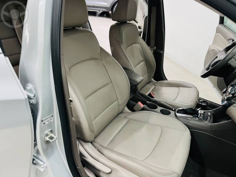 CHEVROLET - CRUZE 1.4 TURBO LTZ 16V FLEX 4P AUTOMÁTICO - 2016/2017 - PRATA - R$ 84.990,00