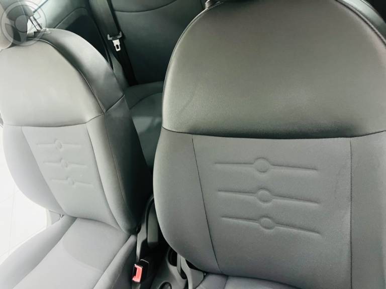 FIAT - 500 1.4 CULT 8V FLEX 2P MANUAL - 2011/2012 - PRETA - R$ 43.990,00