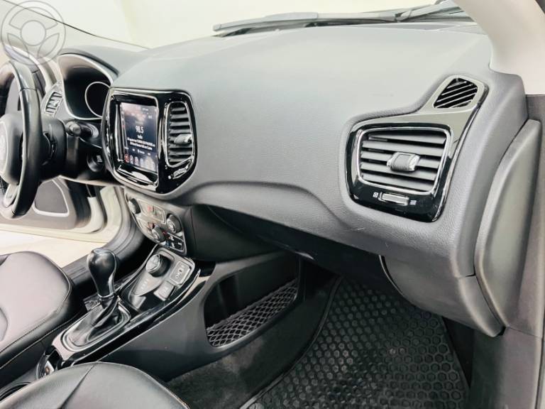 JEEP - COMPASS 2.0 16V DIESEL LIMITED 4X4 AUTOMÁTICO - 2020/2021 - BRANCA - R$ 124.900,00