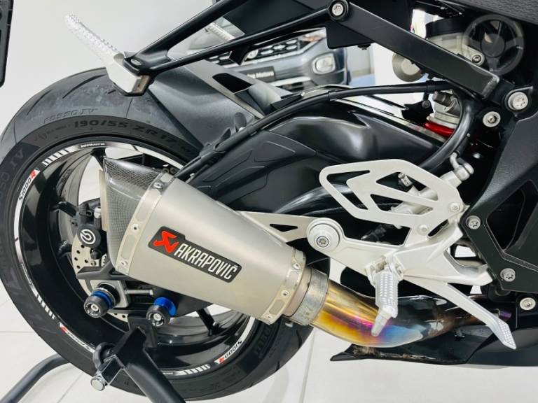 BMW - S 1000 RR - 2014/2015 - PRATA - R$ 69.990,00