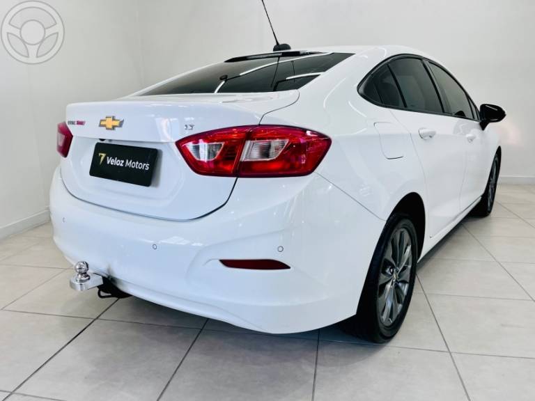 CHEVROLET - CRUZE 1.4 TURBO LT 16V FLEX 4P AUTOMÁTICO - 2017/2017 - BRANCA - R$ 84.900,00