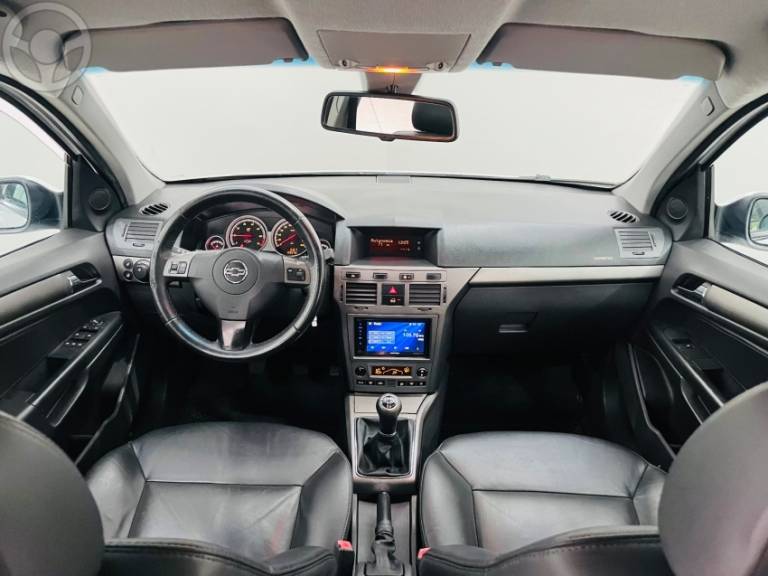 CHEVROLET - VECTRA 2.0 MPFI GT-X HATCH 8V FLEX 4P MANUAL - 2008/2009 - BRANCA - R$ 41.900,00