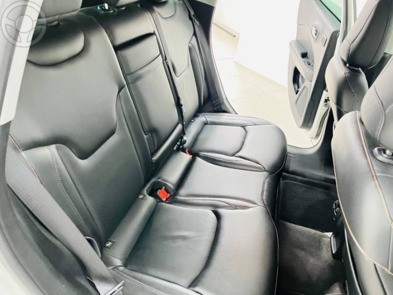 JEEP - COMPASS 2.0 16V DIESEL LONGITUDE 4X4 AUTOMÁTICO - 2019/2019 - BRANCA - R$ 114.900,00