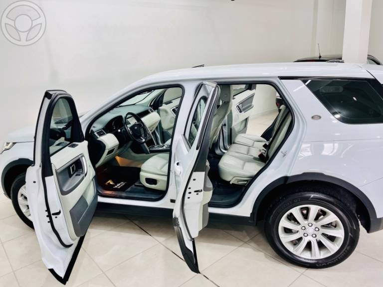 LAND ROVER - DISCOVERY SPORT 2.0 16V SI4 TURBO HSE 4P AUTOMÁTICO - 2015/2016 - BRANCA - R$ 109.900,00