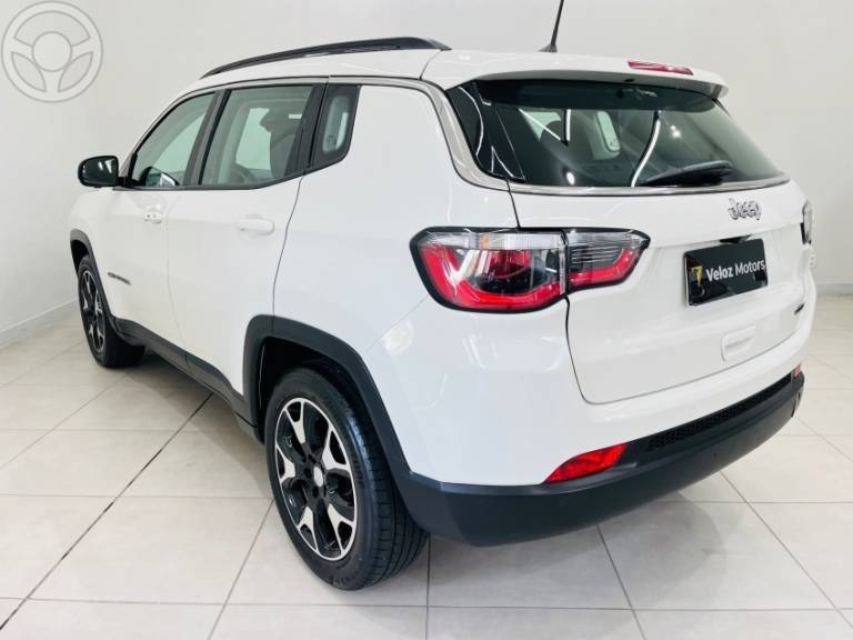 JEEP - COMPASS 2.0 16V FLEX LONGITUDE AUTOMÁTICO - 2018/2019 - BRANCA - R$ 98.500,00