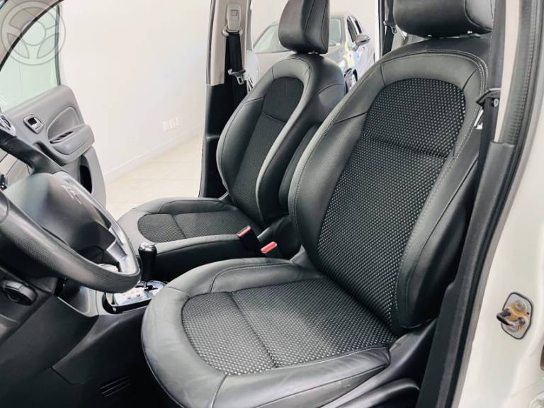 CITROËN - C3 PICASSO 1.6 EXCLUSIVE 4P FLEX AUTOMÁTICO - 2014/2015 - BRANCA - R$ 43.900,00