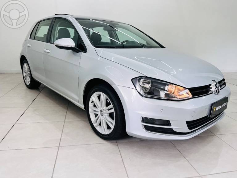 VOLKSWAGEN - GOLF 1.4 TSI HIGHLINE 16V 4P AUTOMÁTICO - 2013/2014 - PRATA - R$ 81.500,00
