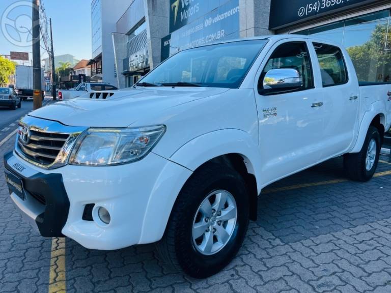 TOYOTA - HILUX 3.0 SRV TOP 4X4 CD 16V TURBO INTERCOOLER DIESEL 4P AUTOMÁTICO - 2013/2013 - BRANCA - R$ 129.990,00