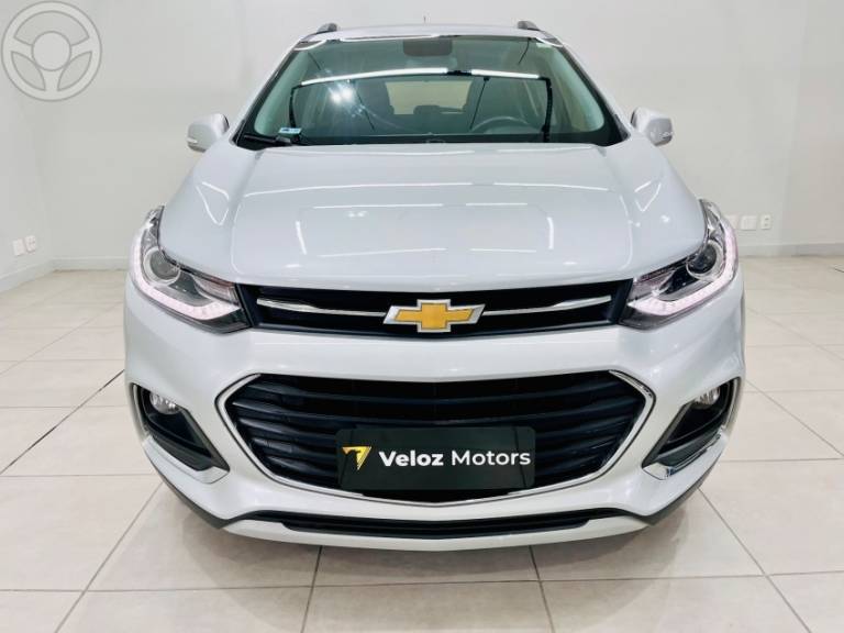 CHEVROLET - TRACKER 1.4 16V TURBO FLEX PREMIER AUTOMÁTICO - 2018/2018 - PRATA - R$ 94.900,00