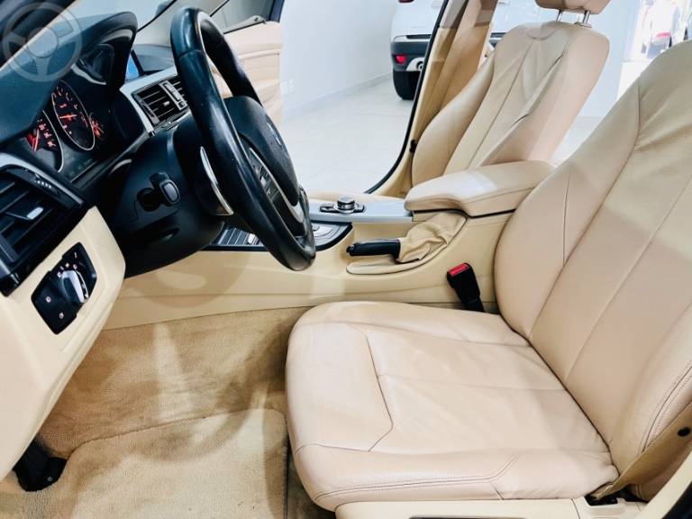 BMW - 328I 2.0 SPORT GP 16V ACTIVEFLEX 4P AUTOMÁTICO - 2013/2013 - PRETA - R$ 99.990,00