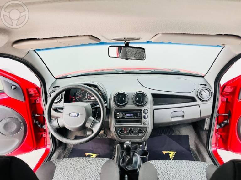 FORD - KA 1.0 MPI 8V FLEX 2P MANUAL - 2012/2013 - VERMELHA - R$ 26.500,00