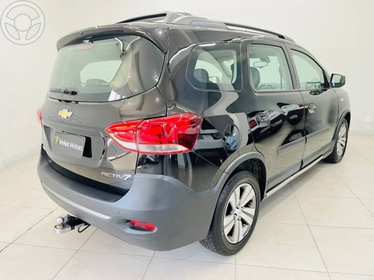 CHEVROLET - SPIN 1.8 8V ACTIV7 FLEX 5P AUTOMÁTICO - 2018/2019 - PRETA - R$ 84.900,00