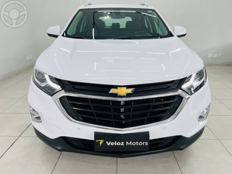 CHEVROLET - EQUINOX 2.0 16V TURBO LT AUTOMÁTICO - 2017/2018 - BRANCA - R$ 102.900,00