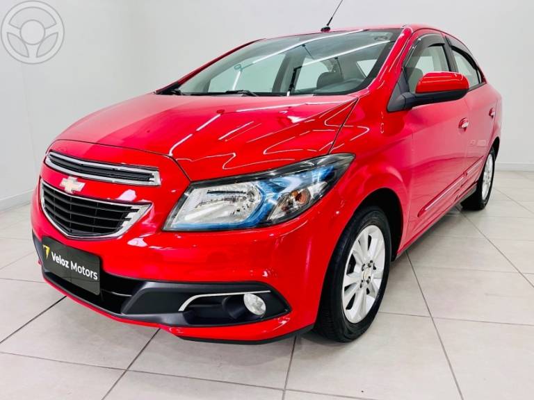 CHEVROLET - PRISMA 1.4 MPFI LTZ 8V FLEX 4P MANUAL - 2013/2014 - VERMELHA - R$ 49.900,00