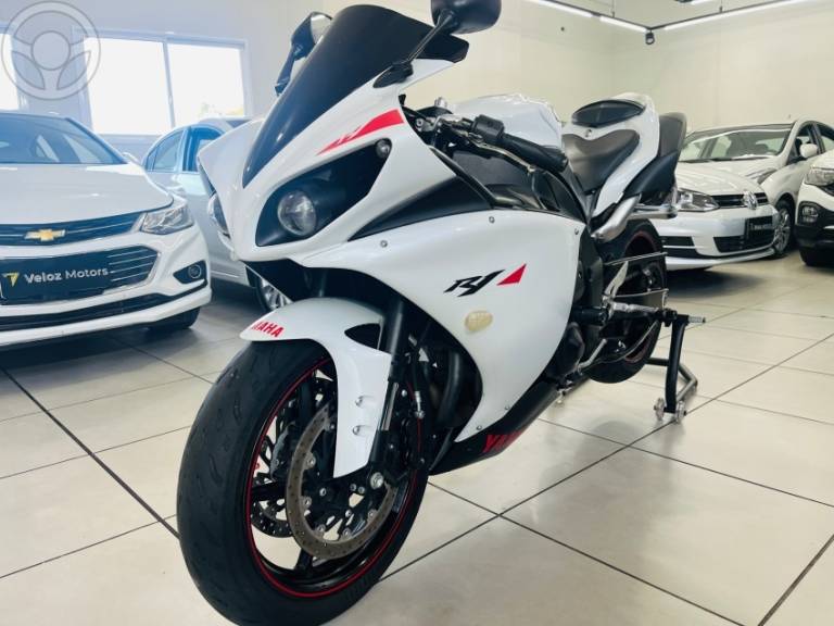 YAMAHA - YZF R1 - 2010/2010 - BRANCA - R$ 39.900,00