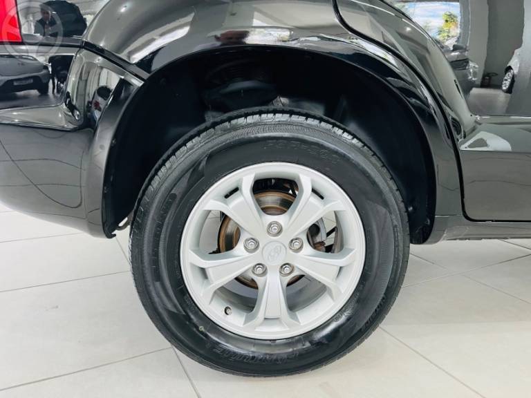 HYUNDAI - TUCSON 2.0 MPFI GLS 16V 143CV 2WD FLEX 4P AUTOMÁTICO - 2013/2014 - PRETA - R$ 58.900,00