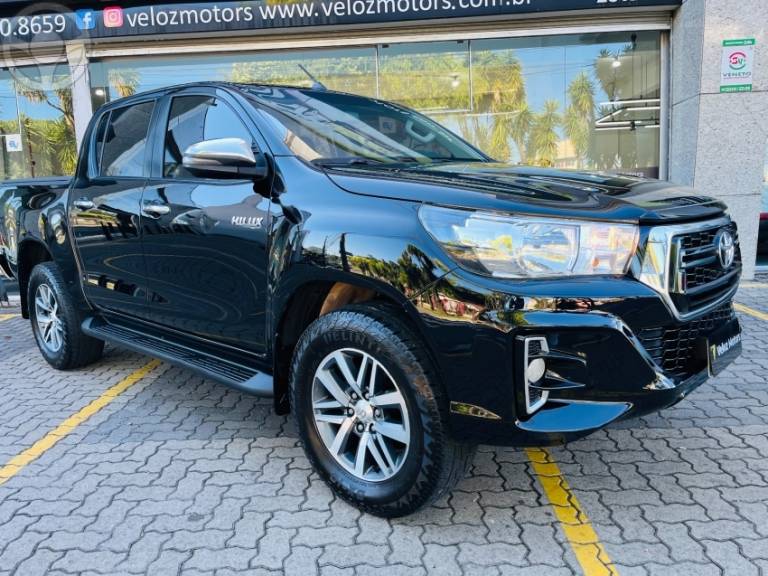 TOYOTA - HILUX 2.8 SRV 4X4 CD 16V DIESEL 4P AUTOMÁTICO - 2020/2020 - PRETA - R$ 197.900,00