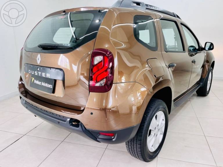 RENAULT - DUSTER 1.6 DYNAMIQUE 4X2 16V FLEX 4P AUTOMÁTICO - 2018/2019 - MARROM - R$ 72.900,00