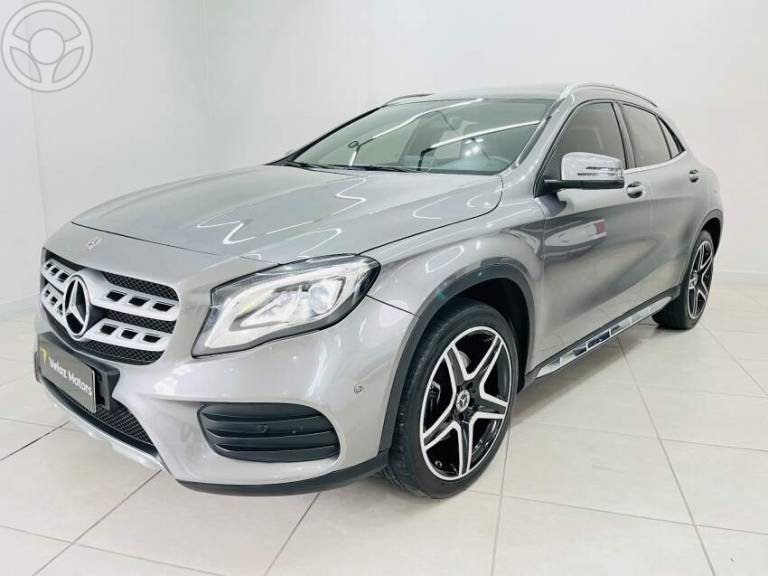 MERCEDES-BENZ - GLA 250 2.0 16V TURBO SPORT 4P AUTOMÁTICO - 2018/2018 - CINZA - R$ 157.900,00